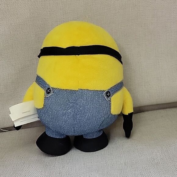 Despicable ME Minions bundle Edna, Bob, cup, 2 DVD's - Picture 6 of 13